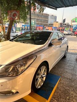 هيونداي أزيرا